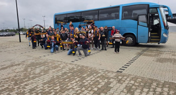 „Portowcy z Reska”. Nowa inicjatywa kibicowska zorganizowała wyjazd na mecz Pogoni Szczecin. W tle sportowe wyzwania Mewy