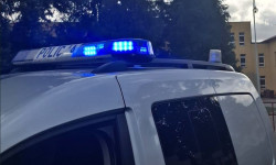 Wzmożone patrole policji przed szkołami w powiecie łobeskim. Służby dementują plotki o zatrzymaniach w Resku
