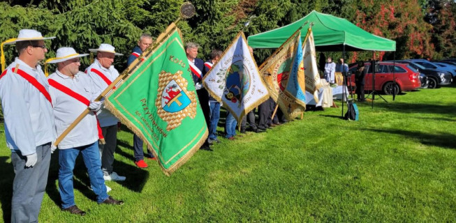 Święto pszczelarzy w Resku. Lokalne korzenie, polowa msza i debata o przyszłości polskiego miodu